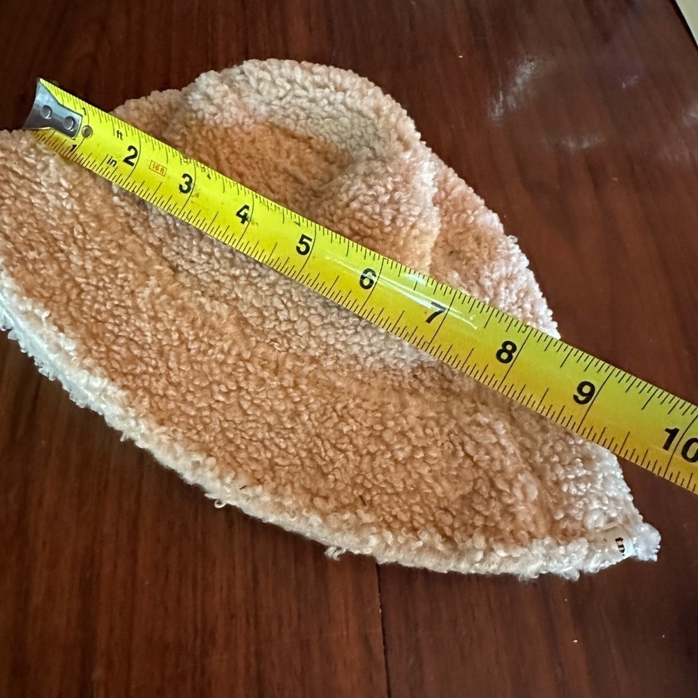 Cozy Tan Kids Bucket Hat. Sherpa. NWT the New Society - Picture 3 of 4